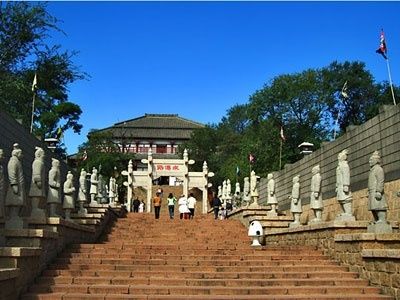 Место вхождения императора Циньшихуана в море и прошения о бессмертии в Циньхуандао 