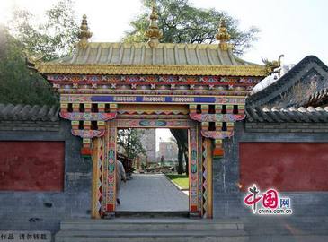 Самый большой храм в городе Шэньян – Бэйта Фалуньсы