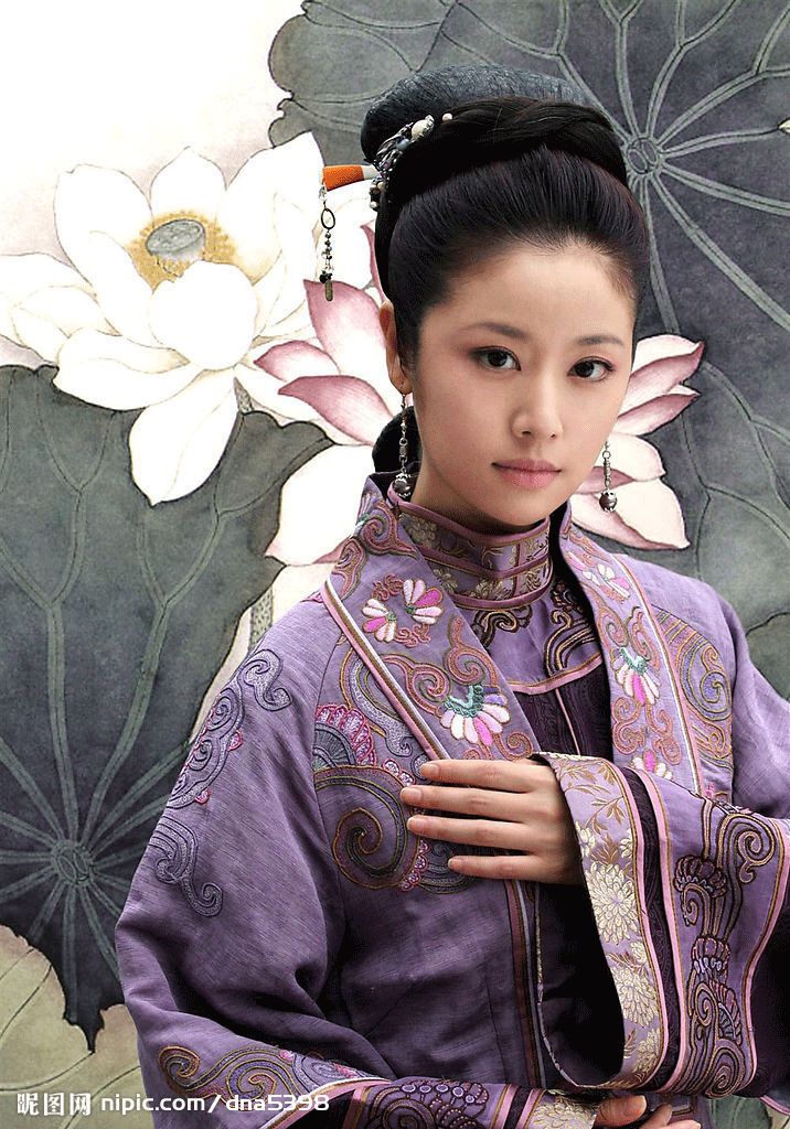 Красавица Линь Синьжу в древнекитайских нарядах3
