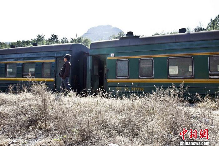 Размеренное путешествие на самом дешевом поезде в Пекине