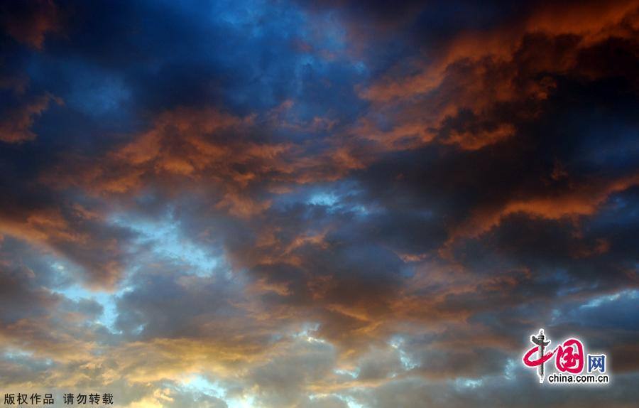 Красивые облака над степью Сайханьба