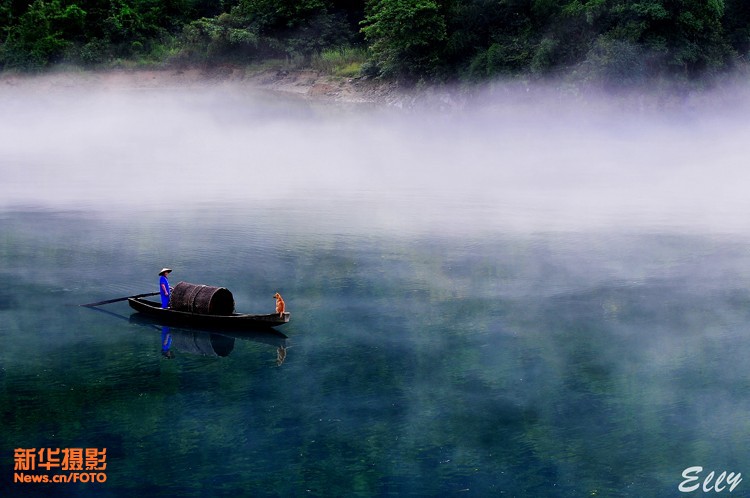 Завораживающая река Сяодунцзян в провинции Хунань
