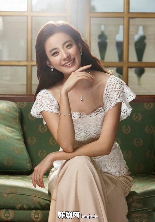 Милая южнокорейская актриса Хан Хё Чжу в рекламе