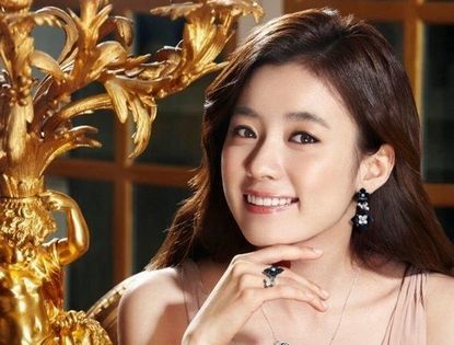 Милая южнокорейская актриса Хан Хё Чжу в рекламе