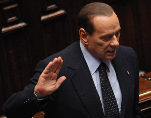 Премьер-министр Италии С.Берлускони ушел в отставку