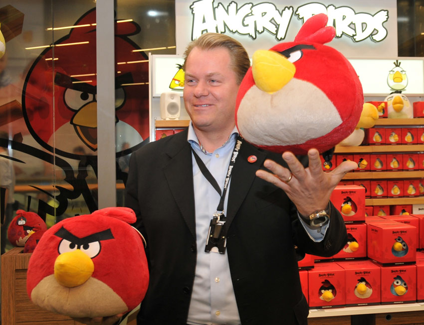  40% доходы компании «Rovio» поступают от производных товаров игры «Angry Birds». 