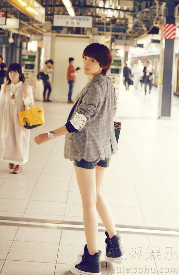 Звезда Ма Су в новых снимках в Японии