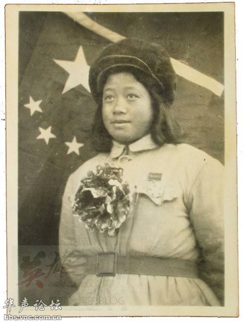 Женщины-добровольцы во время войны против американских империалистов и помощи Корее