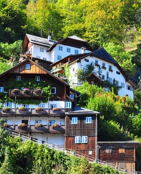 Райский поселок Хальштатт в Австрии