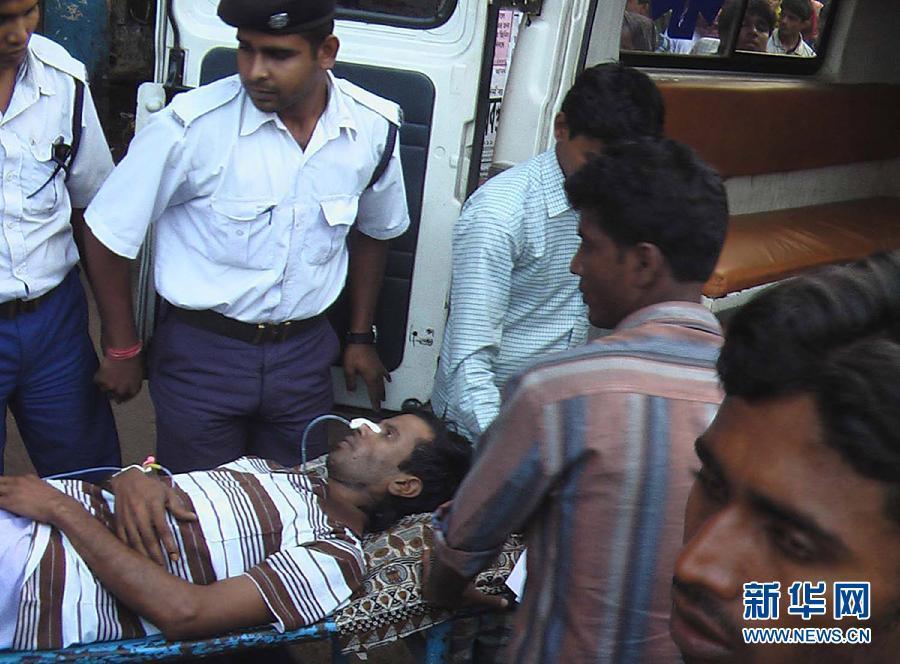 Число погибших от отравления контрафактным алкоголем в индийском штате Западная Бенгалия увеличилось до 107 человек