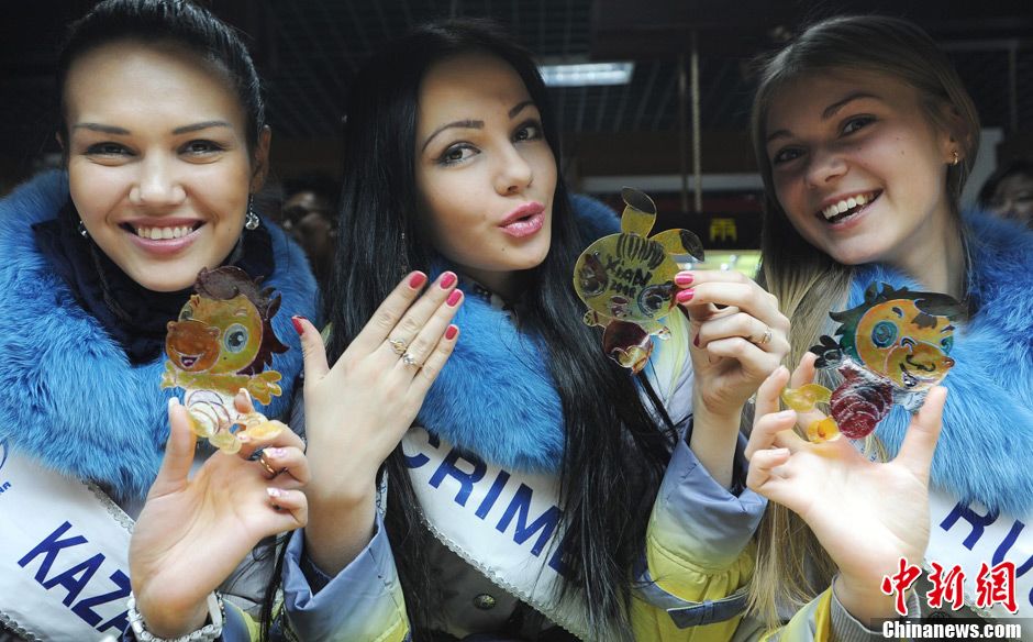 Участницы конкурса «Мисс туризм-2011» в Сиане