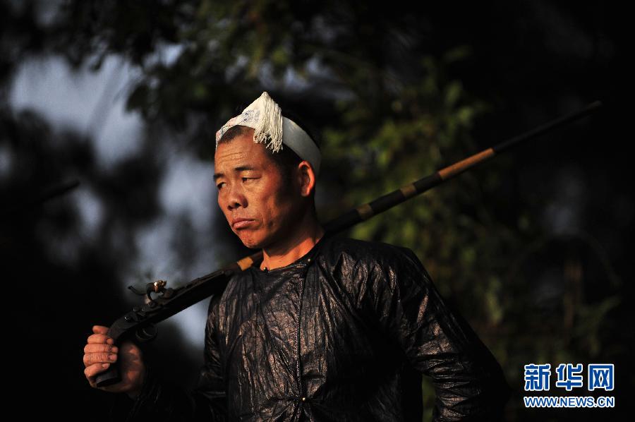 Село национальности мяо Баша: Последнее племя стрелков Китая1