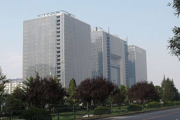 Роскошь центральных предприятий: Люстра за 12 млн. юаней в здании Китайской нефтехимической корпорации