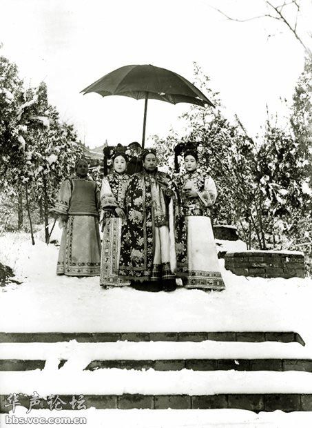 Жизненные фотографии императрицы Цыси в 1903 году