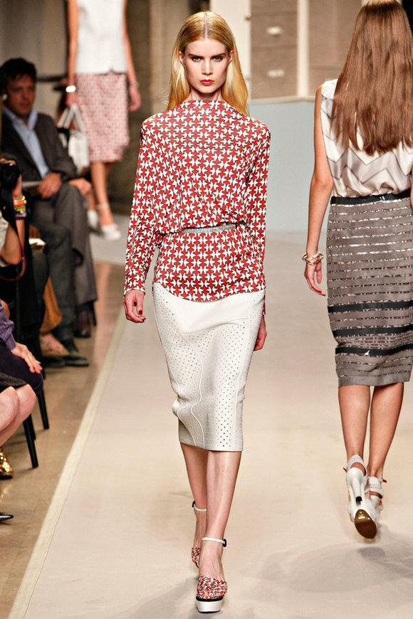 Модная женская одежда на весну-лето 2012 от «Loewe»8