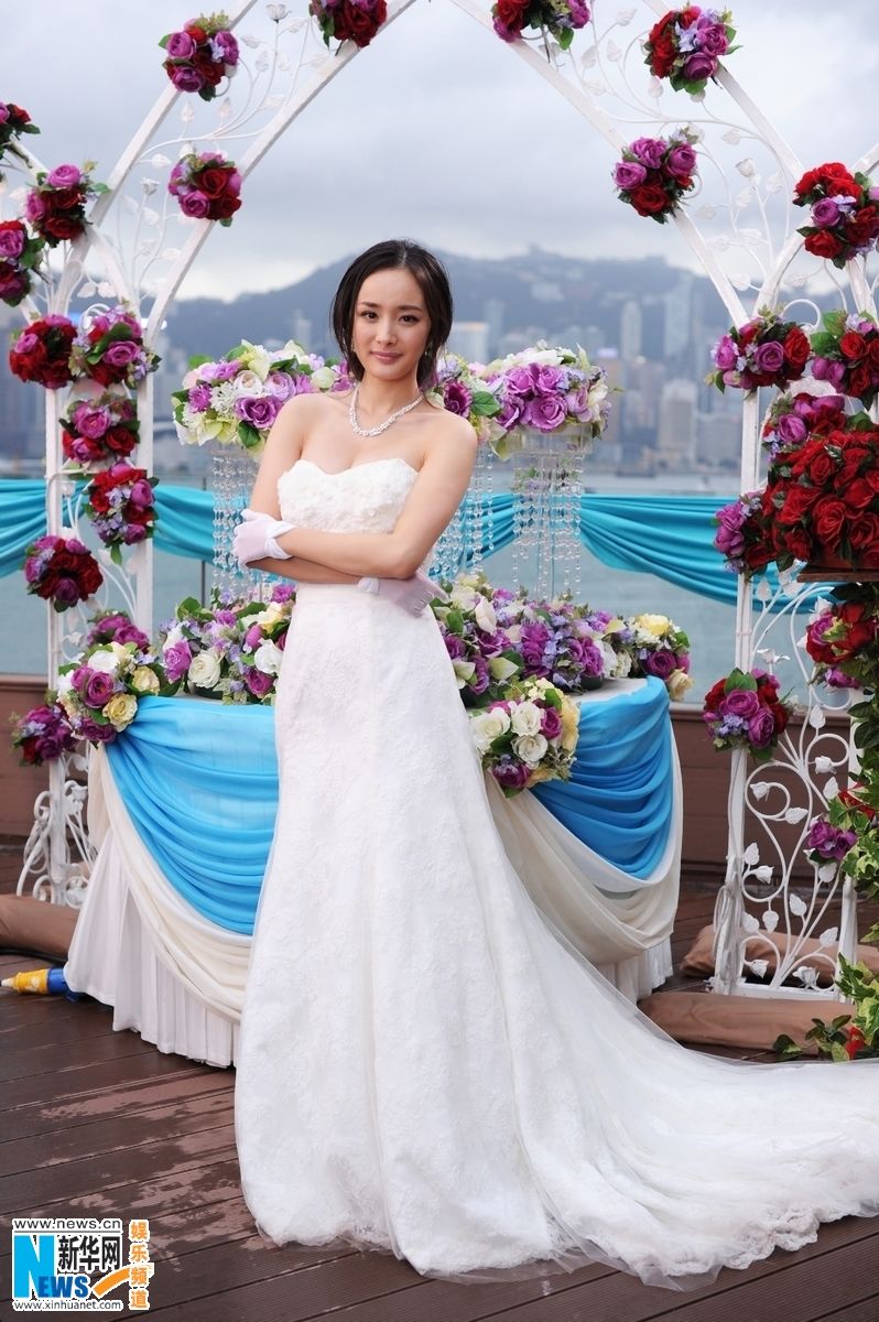 Очаровательная Ян Ми в свадебном платье