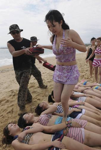 Тренировки китайских женщин-телохранителей