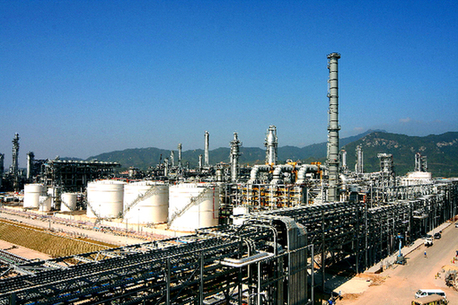 Валовая продукция нефтяной и химической промышленности Китая по итогам 2011 года должна превысить 11 трлн юаней 