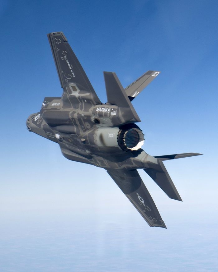 Компания «Lockheed Martin» опубликовала ряд снимков истребителей «F-35B»