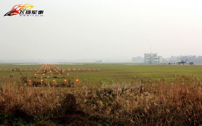 Испытательный полет истребителя «Цзянь-20» в 2012 году