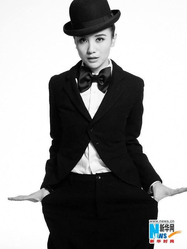 Очаровательная актриса Сун Цзя в мужском образе