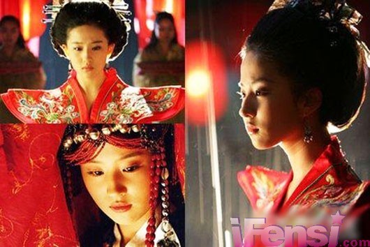 Красавицы в традиционных китайских свадебных платьях1