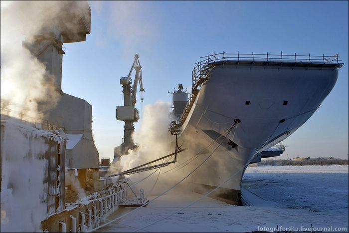 Авианосец «Викрамадитья», переоборудованный для ВМС Индии, совершит первое плавание в мае 