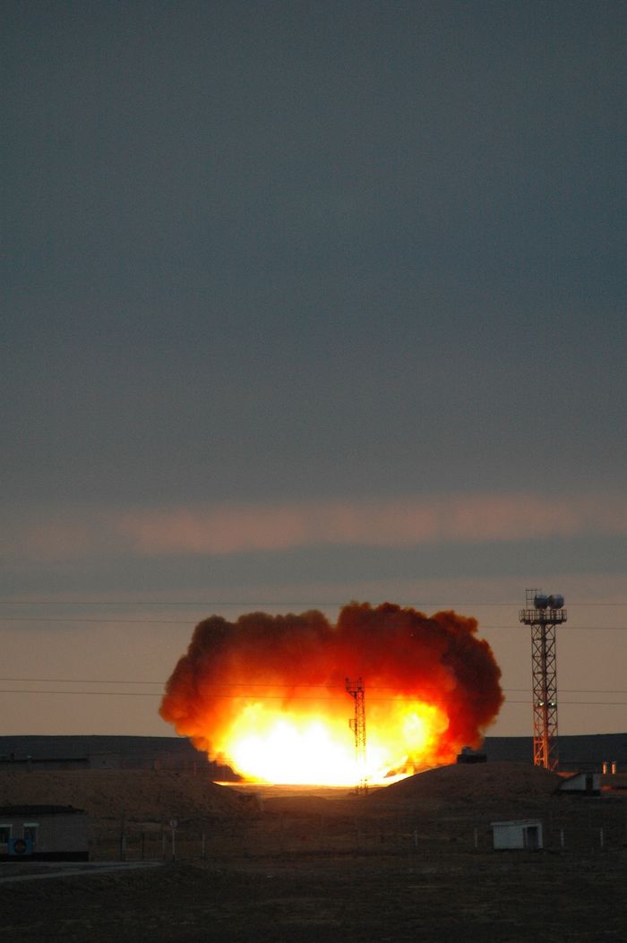 В России запущены межконтинентальные ракеты