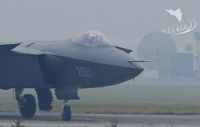Высококачественные снимки истребителя «Цзянь-20»