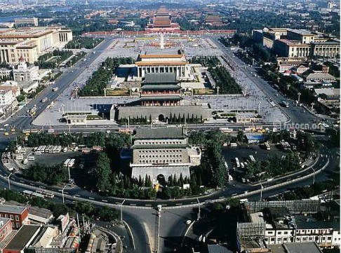 Достопримечательности по 25-километровой центральной оси Пекина4