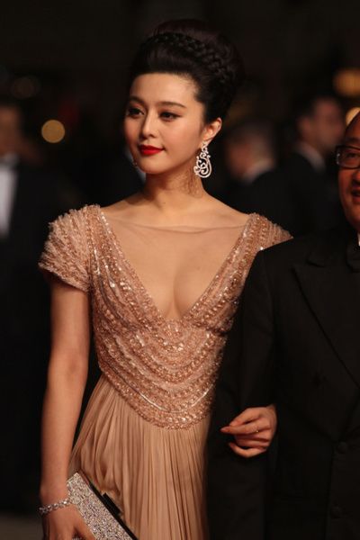 Красивые мгновения китайской актрисы Фань Бинбин на красном ковре 2