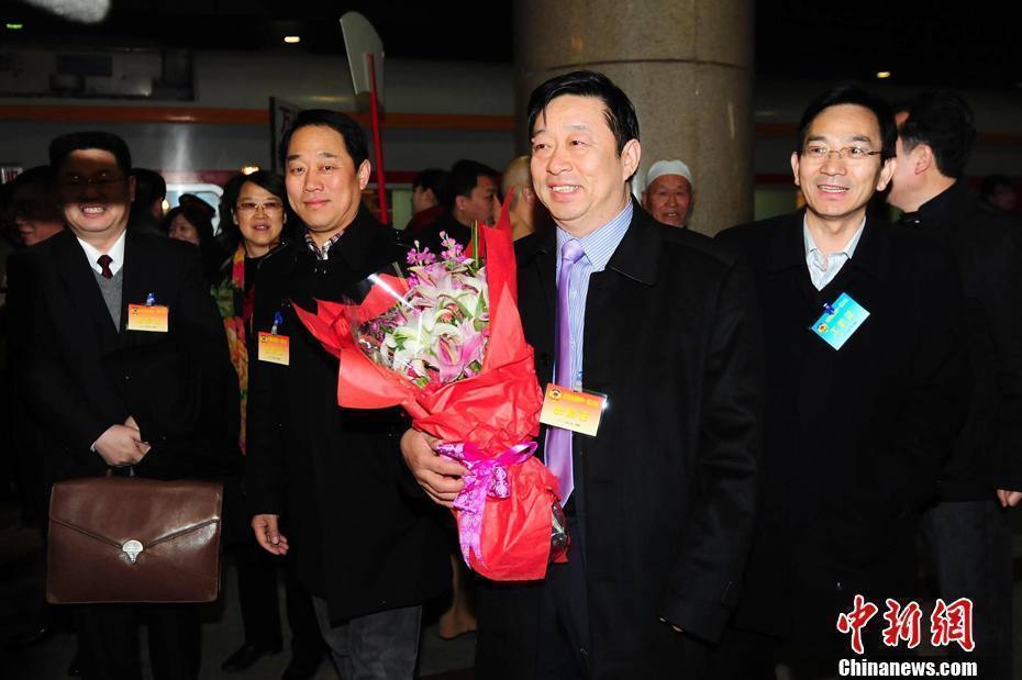 В Пекин прибыли первые непекинские члены ВК НПКСК, принимающие участие в 5-й сессии ВК НПКСК 11-го созыва