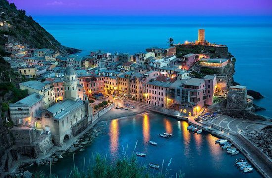 Чинкве-Терре (Пять земель - Cinque Terre) Италии. Фотограф – Элиа Локарди