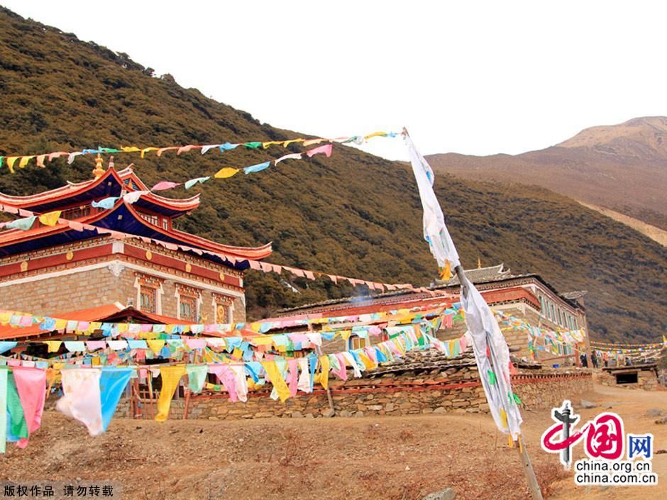 Святое место - монастырь Гунгасы в провинции Сычуань