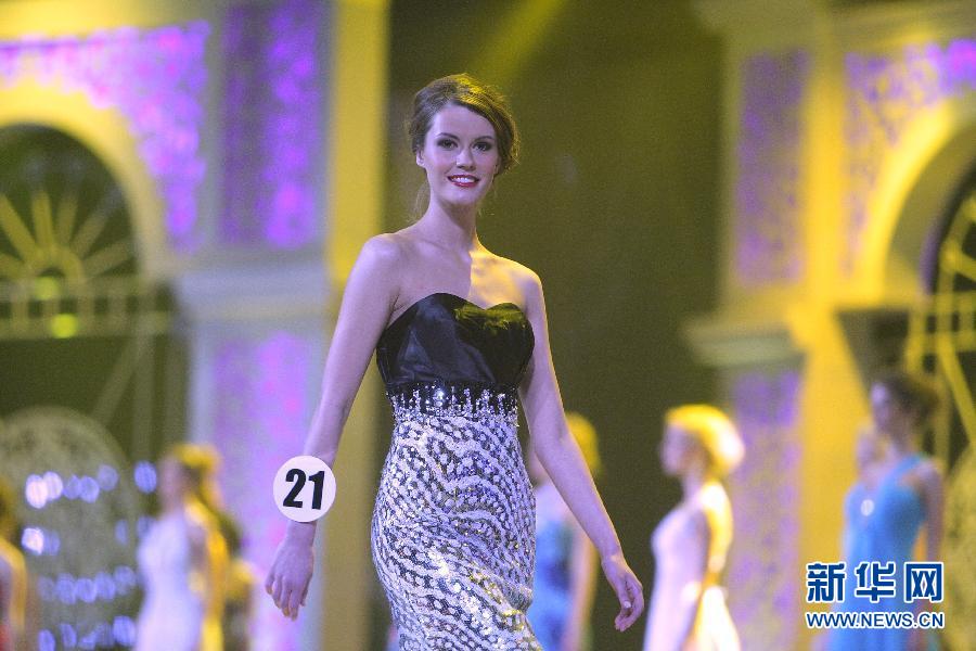 13 марта в Минске девушки со всей Беларуси приняли участие в полуфинале конкурса красоты «Мисс Беларусь-2012». Победительницы полуфинала будут участвовать в финале конкурса в мае этого года.