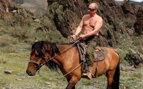 30 образов «стального мужчины» Путина, привлекательных для китайских женщин 3