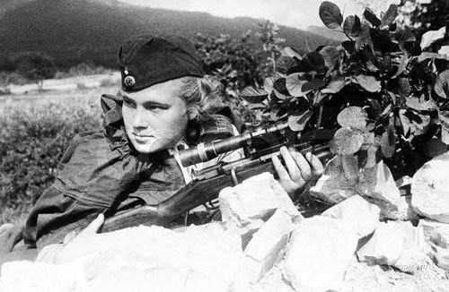 Красивые солдатки Красной армии СССР во время Второй мировой войны 8