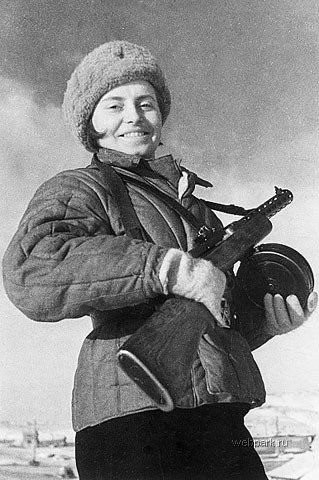Красивые солдатки Красной армии СССР во время Второй мировой войны 9
