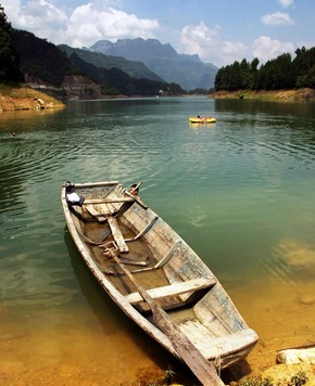 Красивые пейзажи Озера «Сяонаньхай» в Чунцине