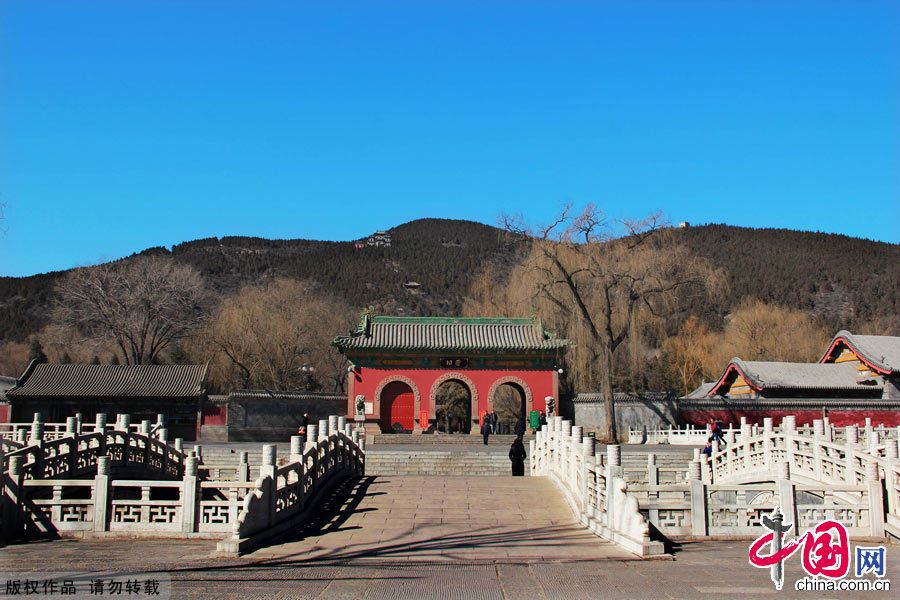 Древний императорский парк - Храм «Цзиньцы»