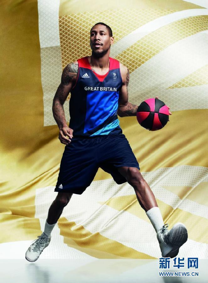 22 марта в Лондоне прошла презентация формы британской сборной для участия в Олимпийских и Паралимпийских играх-2012. Дизайн формы был разработан известным британским дизайнером Стеллой МакКартни.