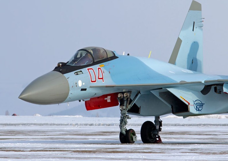 Четвертый истребитель «Су-35S» России прибыл в ГЛИЦ в Ахтубинске1