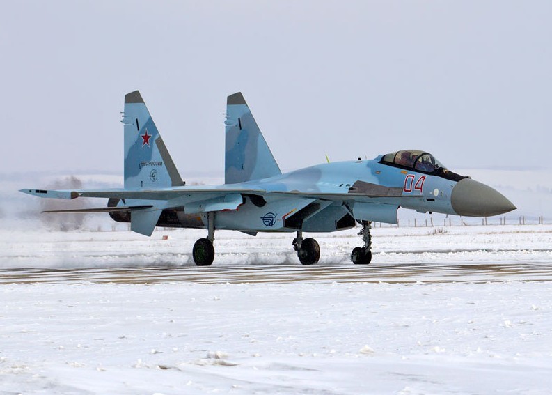 Четвертый истребитель «Су-35S» России прибыл в ГЛИЦ в Ахтубинске2
