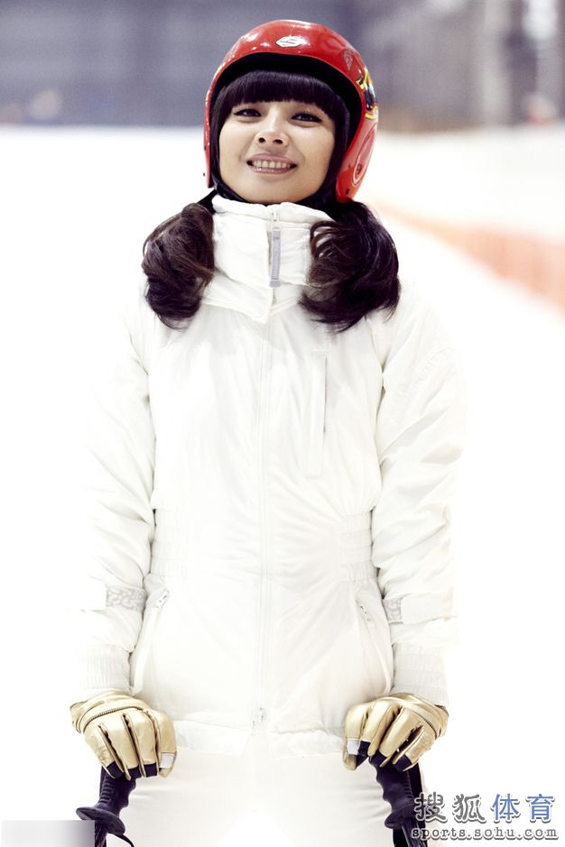 Модные фотографии известной спортсменки Ли Нина 