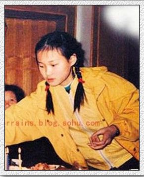 Старые фотографии известной певицы Ли Юйчунь 