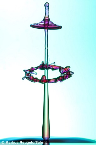 Загадочная красота брызг в объективе Маркуса Ройгельса