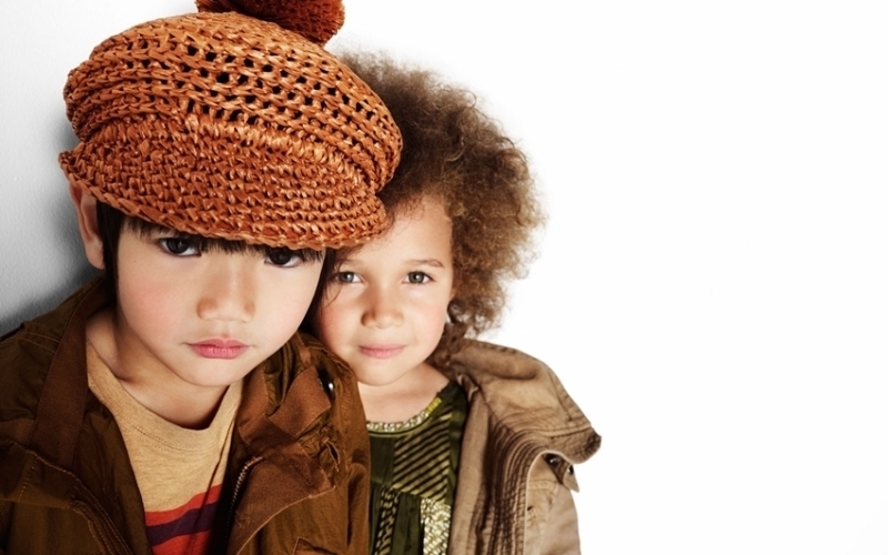 Рекламные фото детской одежды весна-лето 2012 года от бренда «Burberry»