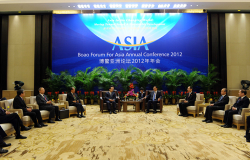 Вице-премьер Госсовета КНР Ли Кэцян встретился с членами Совета и Консультативного комитета Боаоского азиатского форума1