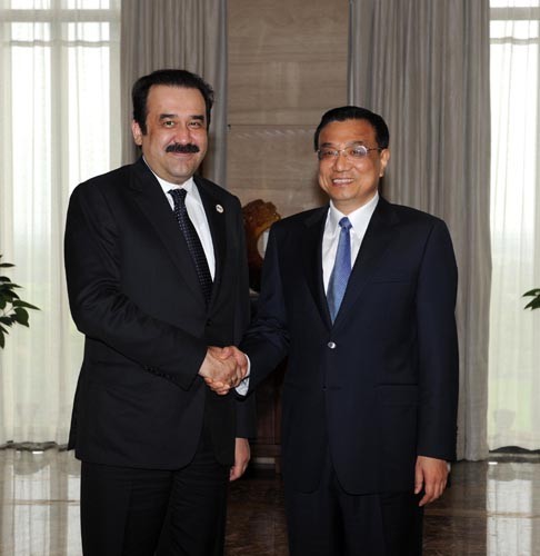 Ли Кэцян встретился с премьер-министром Казахстана К. Масимовым1