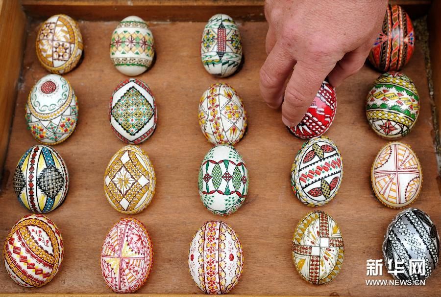 Оригинальные пасхальные яйца от украинского художника